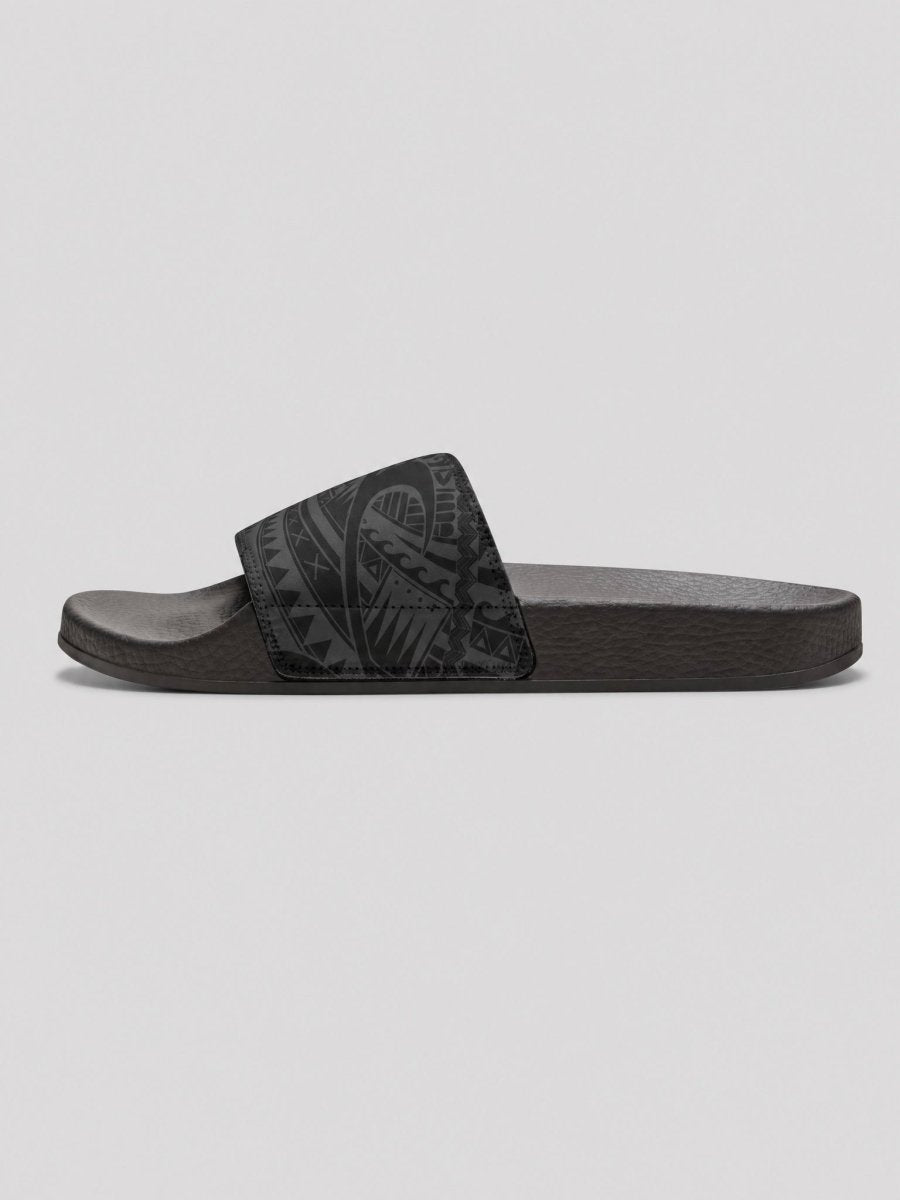 Men's removable strap sandals in the Warrior linework print