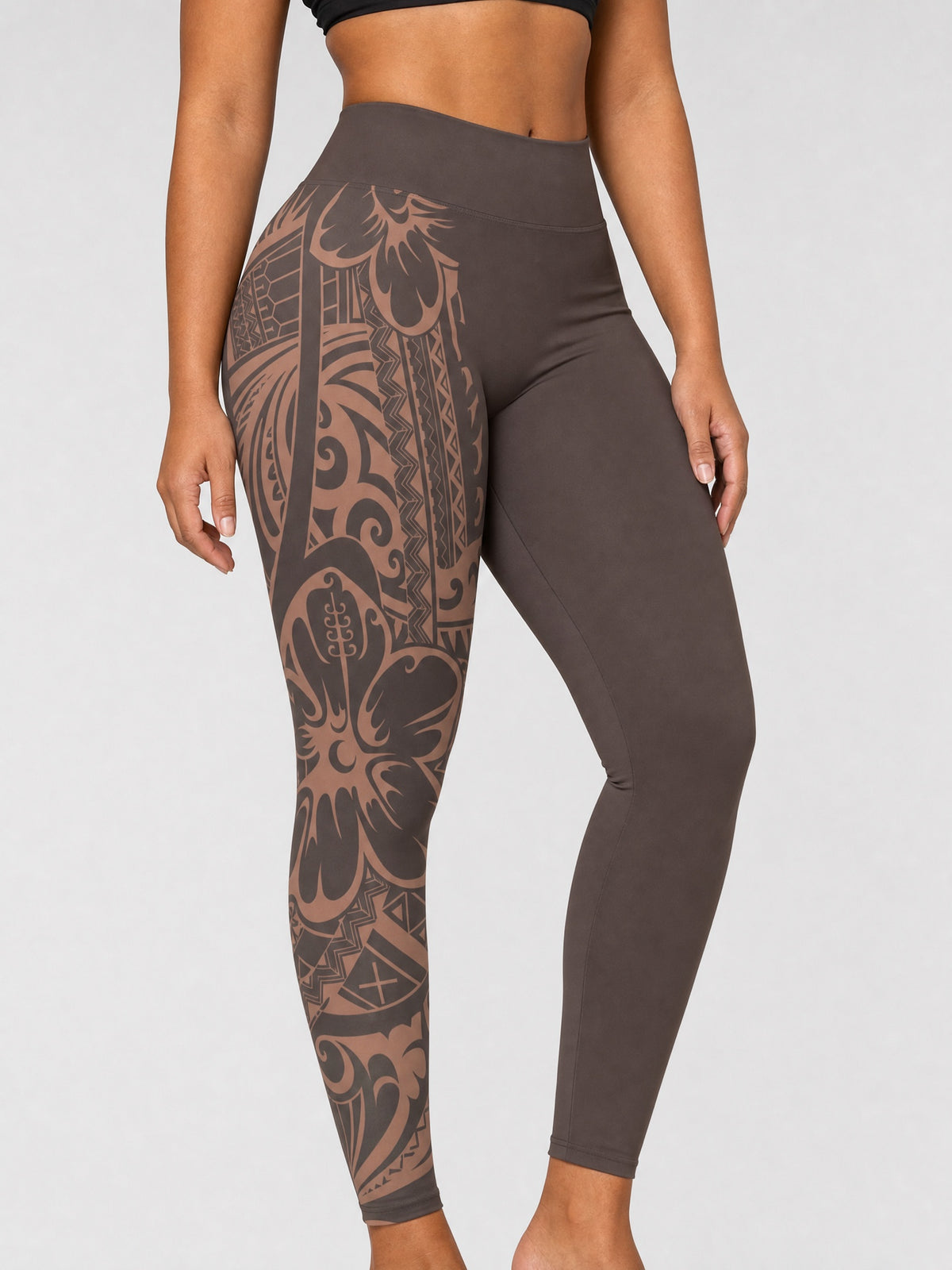 IslandCurvy - 2XL to 6XL Leggings - Bloom Mocha Mousse on a light grey studio background