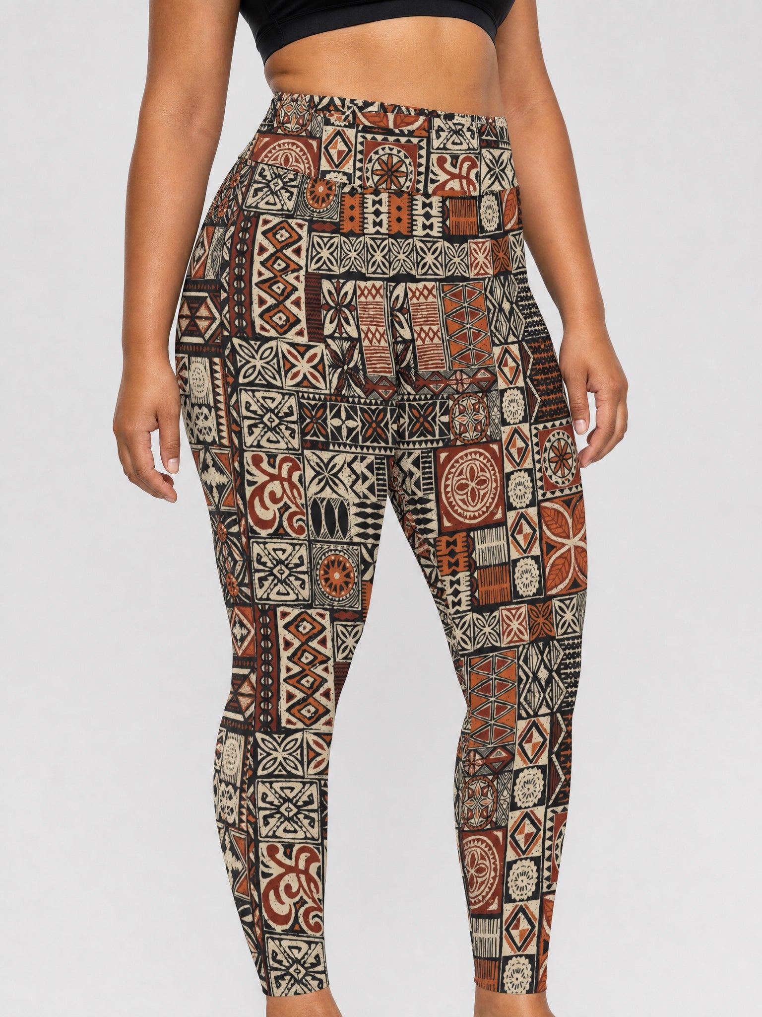 IslandCurvy - 2XL to 6XL Leggings - Elei on a light grey studio background