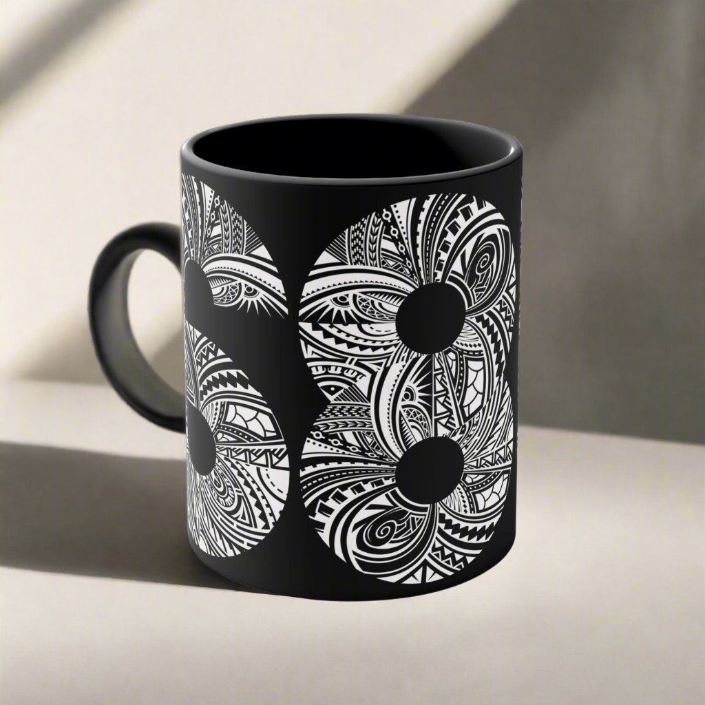 Black LimaLuxe™ 325ml mug, featuring a sleek design, perfect for hot beverages.