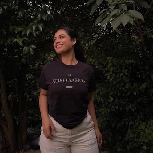 Black unisex T-shirt The Brand Classic collection, soft cotton fabric, relaxed fit, perfect for casual wear.