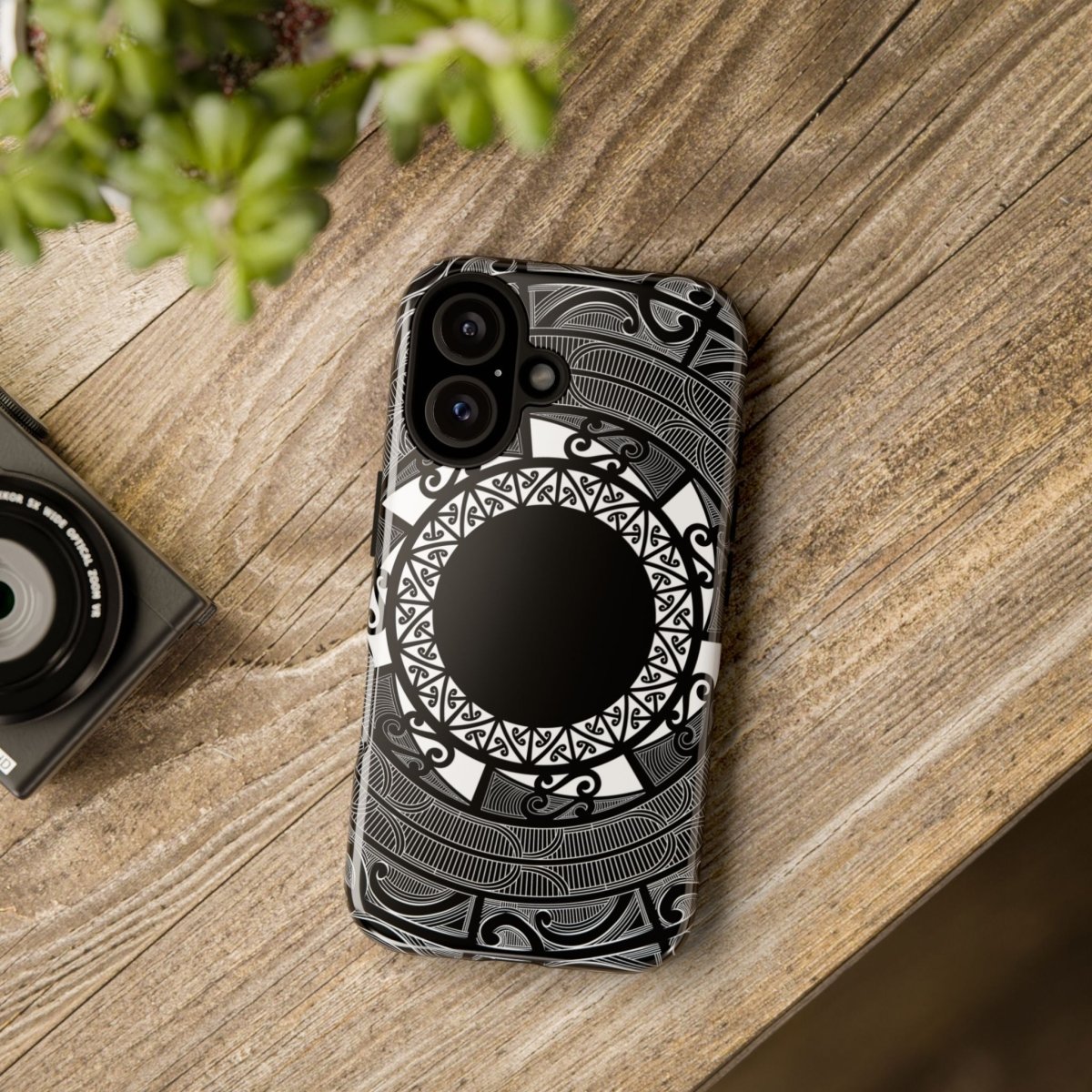 Tough Maori phone case featuring traditional Koko Samoa design, suitable for AU, NZ, and USA models.