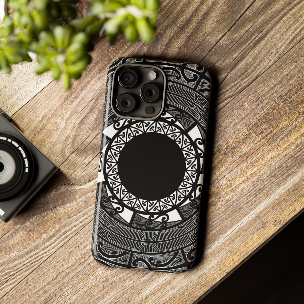 WOYC Māori tough phone case for AU/NZ/USA with traditional Koko Samoa design, durable protective cover for smartphones.